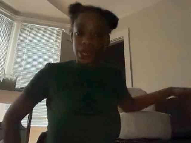 DelightfulDark webcam