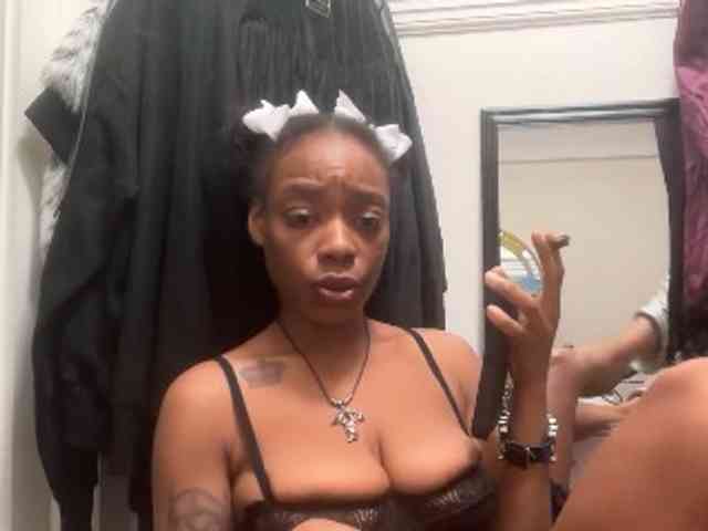 DelightfulDark webcam