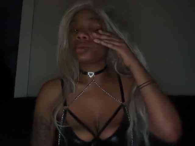 DelightfulDark webcam