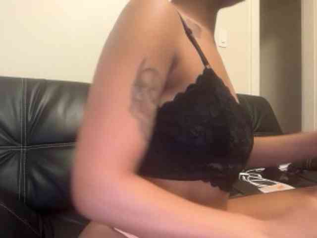 DelightfulDark webcam