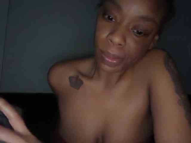 DelightfulDark webcam