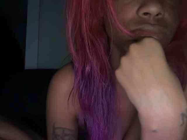 DelightfulDark webcam