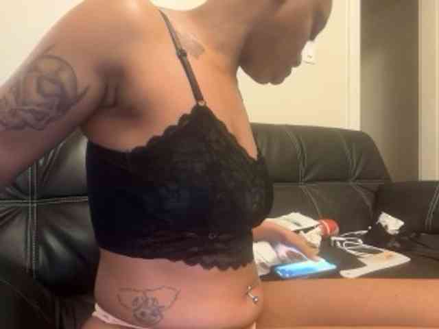 DelightfulDark webcam