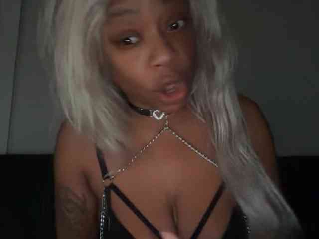 DelightfulDark webcam