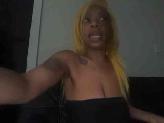 DelightfulDark webcam