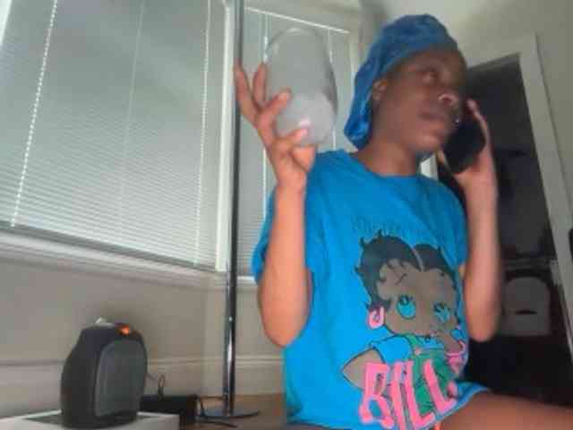 DelightfulDark webcam