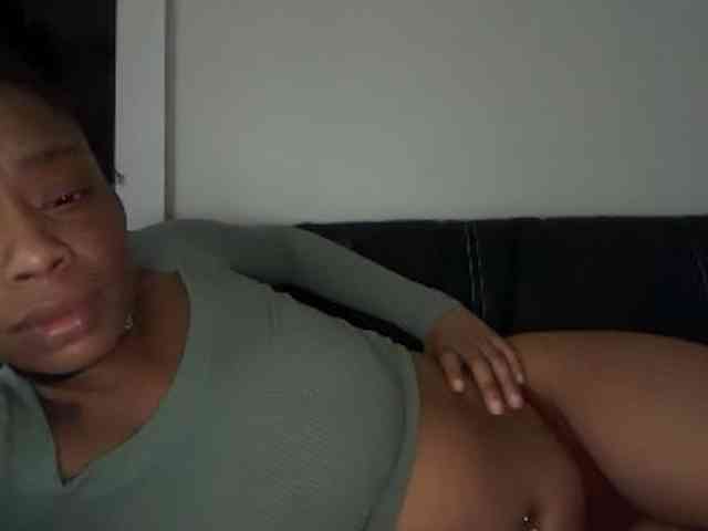 DelightfulDark Live Webcam on BongaCams