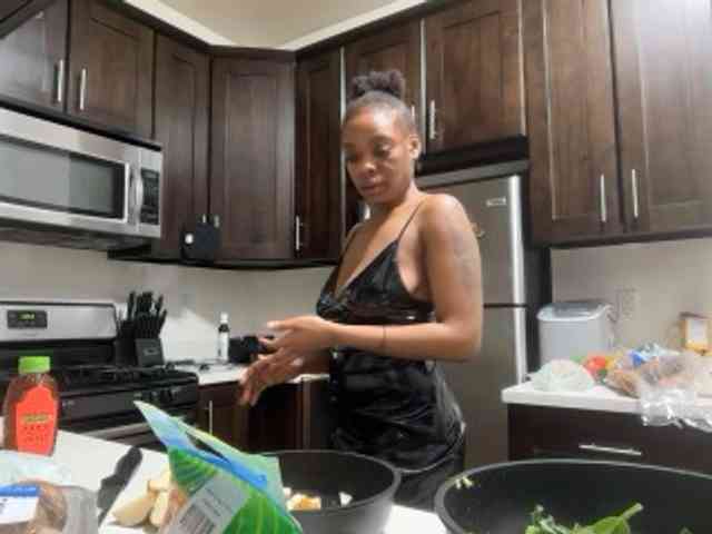 DelightfulDark webcam