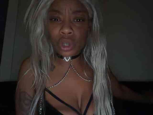 DelightfulDark webcam