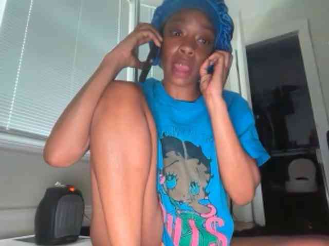 DelightfulDark Live Webcam on BongaCams