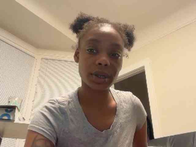 DelightfulDark webcam