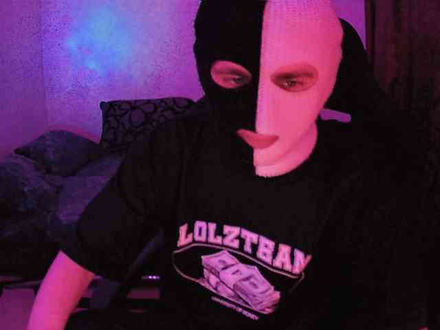 fame Live Webcam on BongaCams