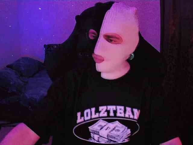 fame Live Webcam on BongaCams