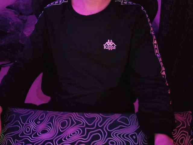 fame Live Webcam on BongaCams