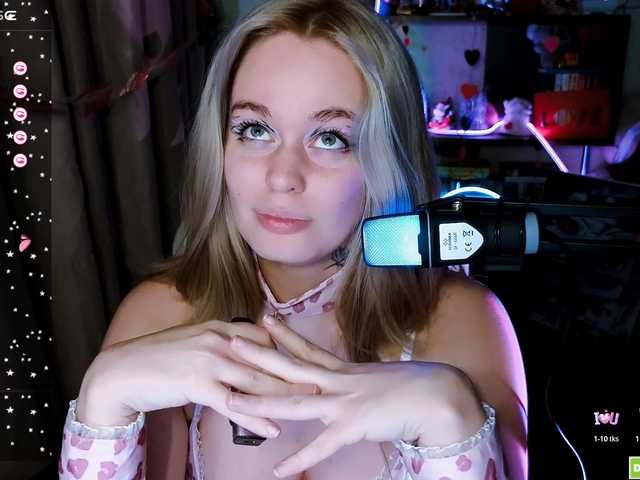 BadGirl2609's BongaCams show and profile