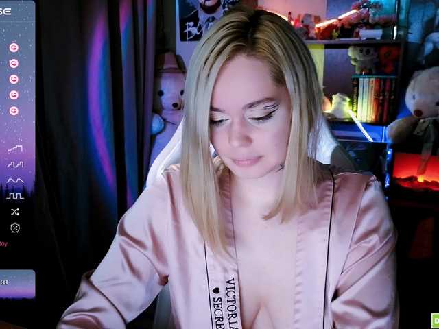 BadGirl2609's BongaCams show and profile