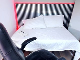 StaceyWhite Porn Show