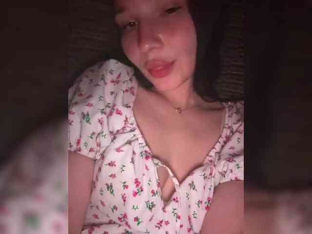 SweetieKittyy webcam