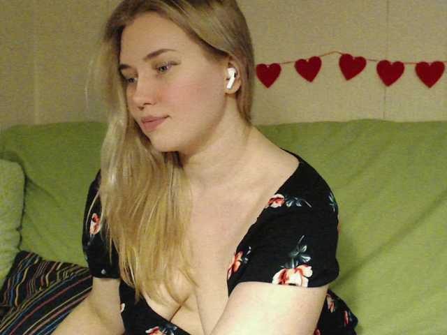MissLilyAbrams — come and rest on my clouds  I am new here  add me favoritesopen your cam in spy  c2c in spy