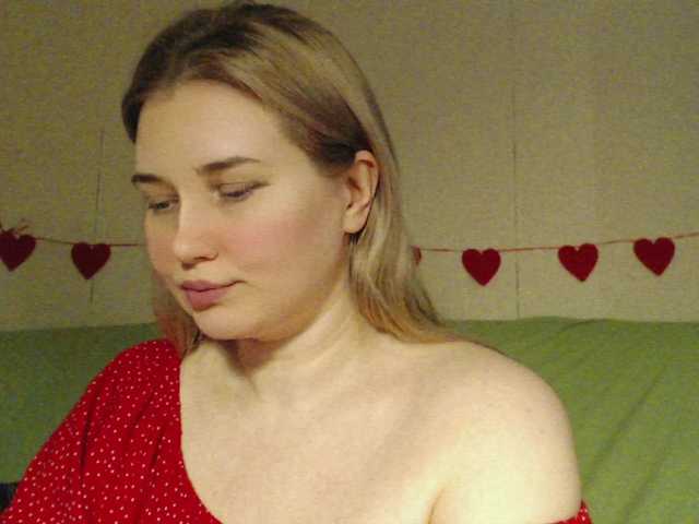 MissLilyAbrams's BongaCams show and profile