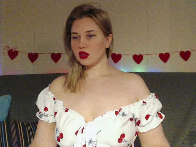 MissLilyAbrams's BongaCams show and profile