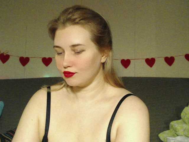 MissLilyAbrams's BongaCams show and profile