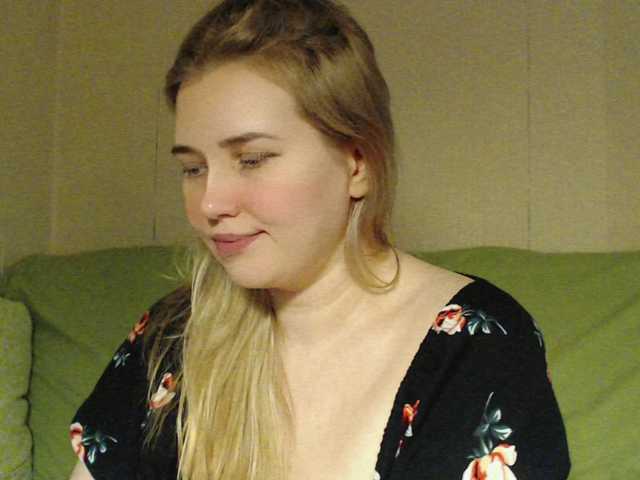 MissLilyAbrams — come and rest on my clouds  I am new here  add me favoritesopen your cam in spy  c2c in spy