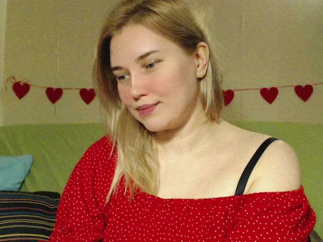 MissLilyAbrams's BongaCams show and profile