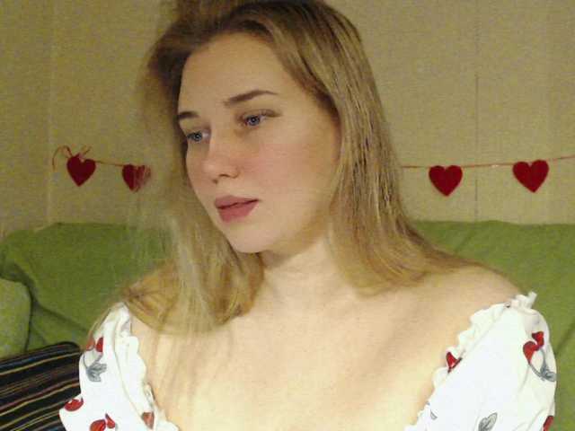 MissLilyAbrams's BongaCams show and profile