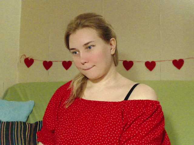 MissLilyAbrams's BongaCams show and profile