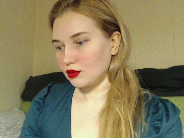 MissLilyAbrams's BongaCams show and profile