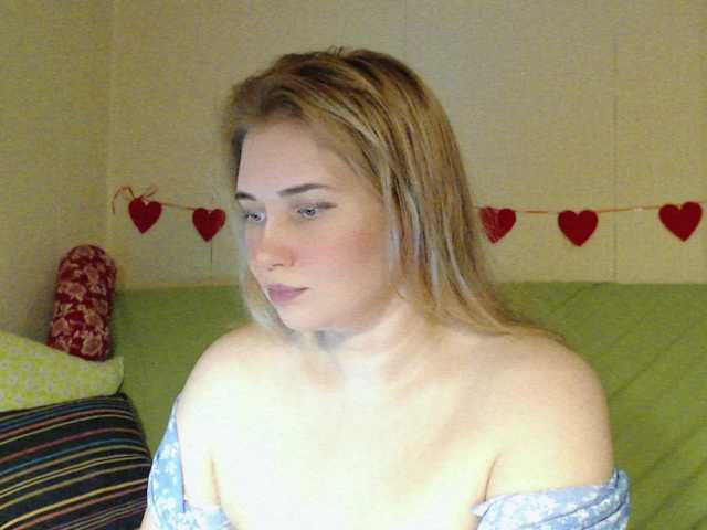 MissLilyAbrams's BongaCams show and profile