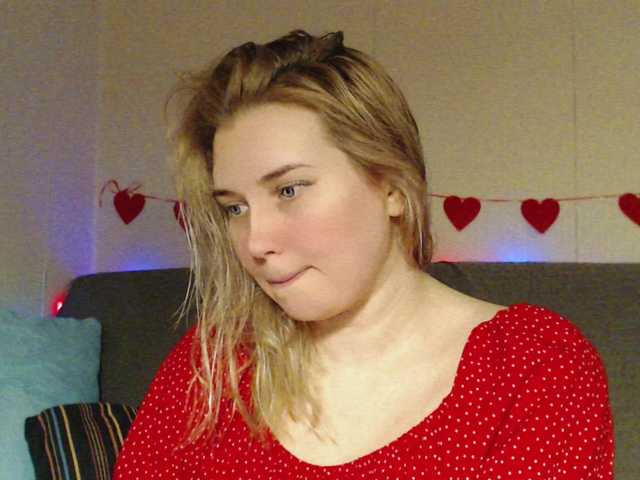 MissLilyAbrams's BongaCams show and profile