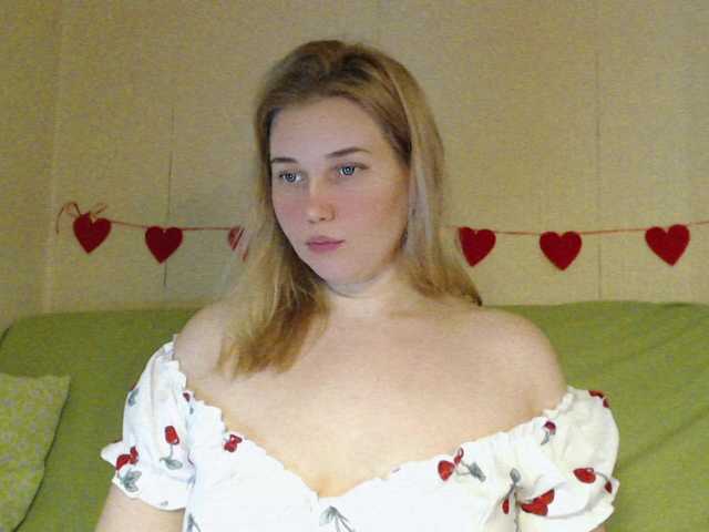 MissLilyAbrams's BongaCams show and profile