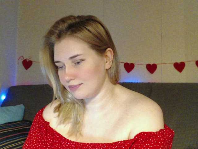 MissLilyAbrams's BongaCams show and profile