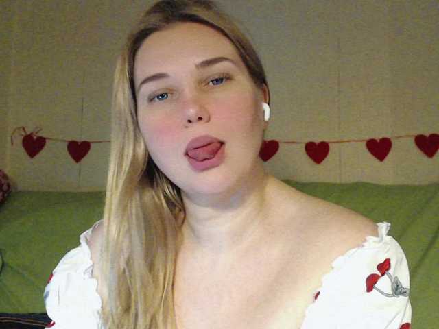 MissLilyAbrams from BongaCams is Freechat