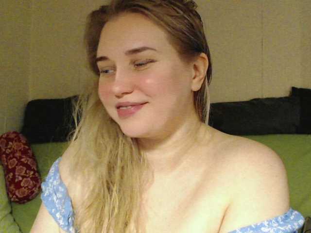 MissLilyAbrams's BongaCams show and profile