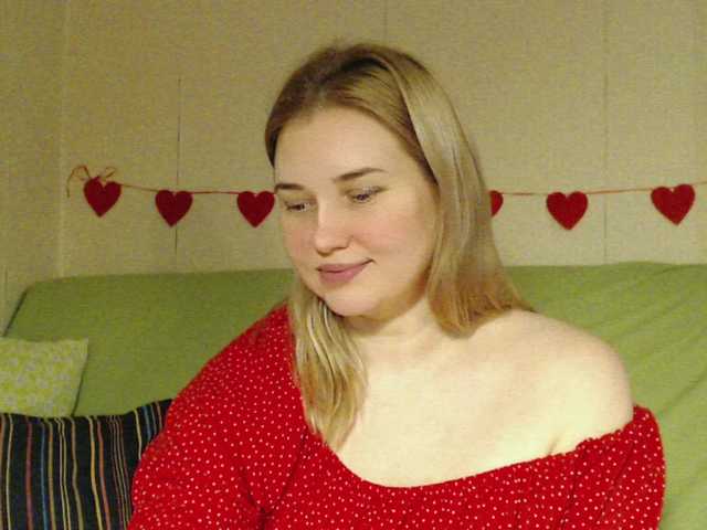 MissLilyAbrams live cam profile