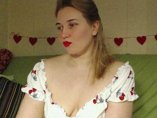 MissLilyAbrams's BongaCams show and profile