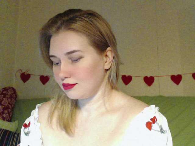 MissLilyAbrams's BongaCams show and profile