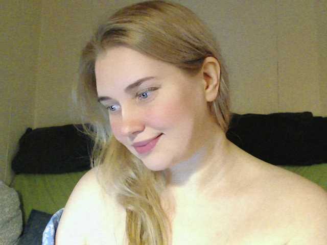MissLilyAbrams's BongaCams show and profile