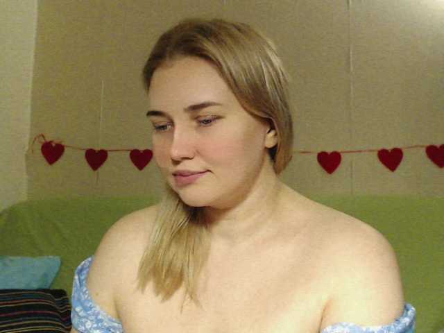 MissLilyAbrams's BongaCams show and profile