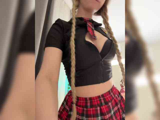 EmmaCrystall webcam