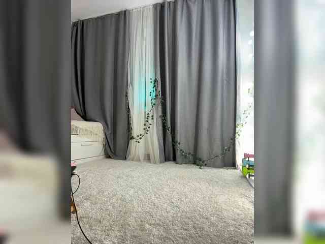 EmmaCrystall webcam