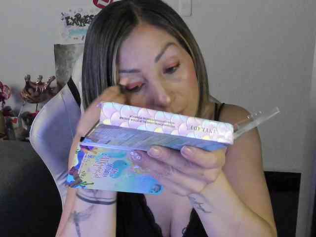 AndreinaSuann webcam