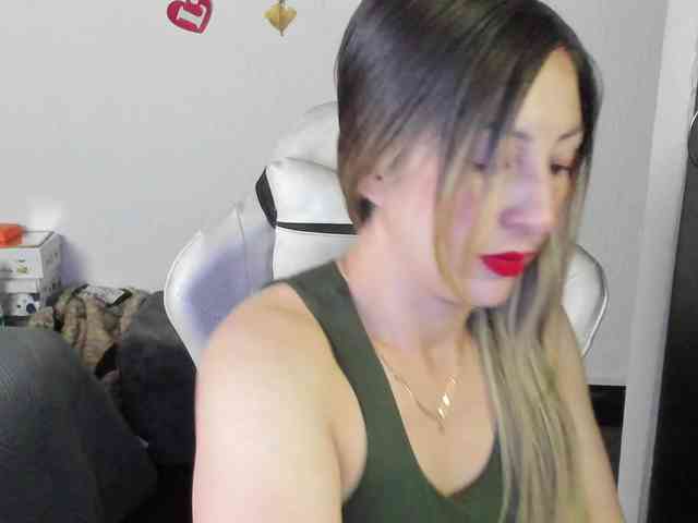AndreinaSuann webcam