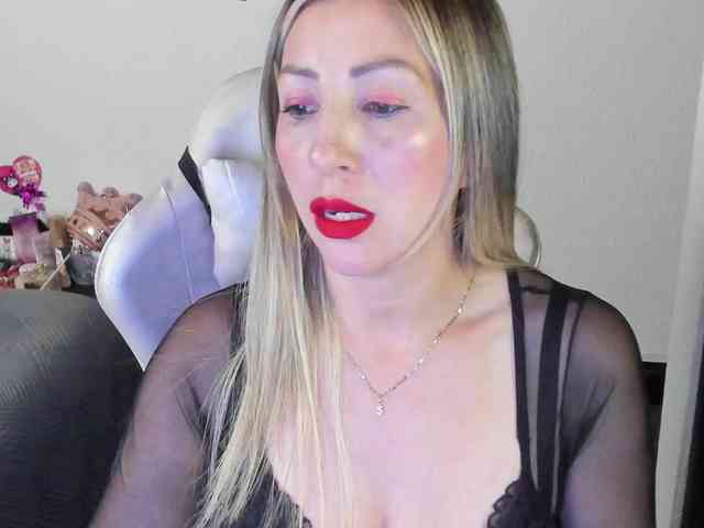 AndreinaSuann Live Webcam on BongaCams