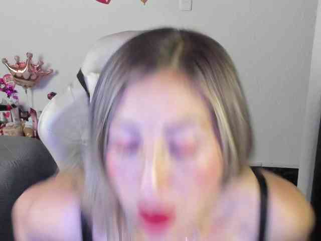 AndreinaSuann webcam