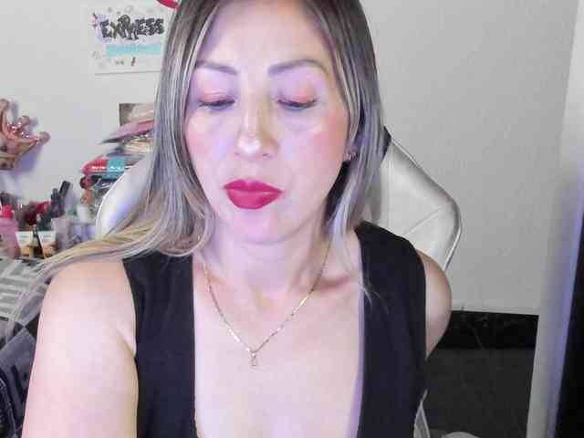 AndreinaSuann webcam