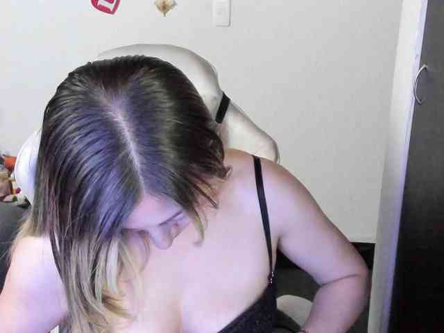 AndreinaSuann webcam